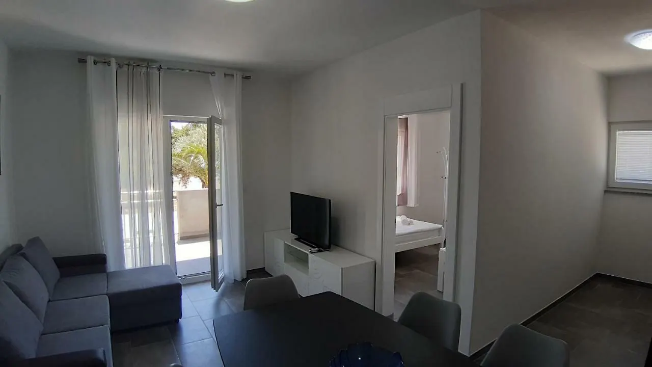 Relax Apartment Starigrad Paklenica